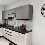 Depiro Point Deluxe - Modern, Designer 2 Minutes Away From Popular Seafront Sliema