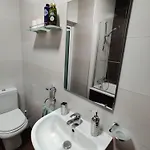 Lägenhet Depiro Point Deluxe - Modern, Designer 2 Minutes Away From Popular Seafront *