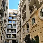 Depiro Point Deluxe - Modern, Designer 2 Minutes Away From Popular Seafront