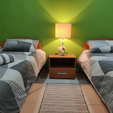 Depiro Point Deluxe - Modern, Designer 2 Minutes Away From Popular Seafront Daire Sliema