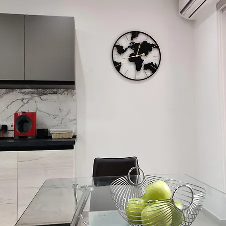 Apartment Depiro Point Deluxe - Modern, Designer 2 Minutes Away From Popular Seafront