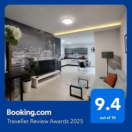 Daire Depiro Point Deluxe - Modern, Designer 2 Minutes Away From Popular Seafront *