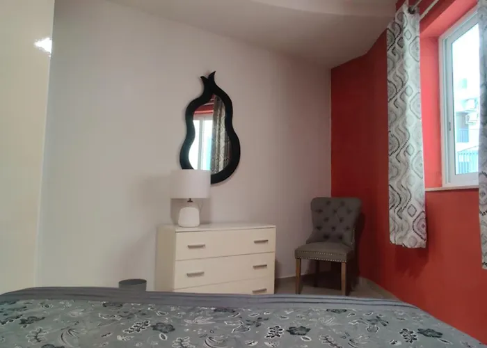 Depiro Point Deluxe - Modern, Designer 2 Minutes Away From Popular Seafront Apartament Sliema