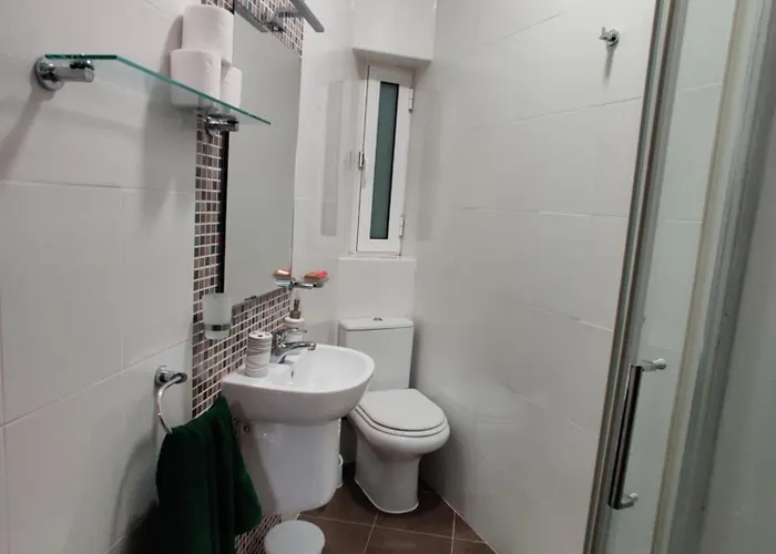 Depiro Point Deluxe - Modern, Designer 2 Minutes Away From Popular Seafront