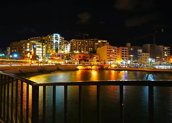 Apartament Depiro Point Deluxe - Modern, Designer 2 Minutes Away From Popular Seafront