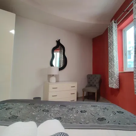 Depiro Point Deluxe - Modern, Designer 2 Minutes Away From Popular Seafront Lejlighed Sliema