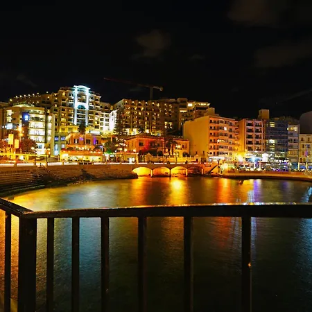 Lejlighed Depiro Point Deluxe - Modern, Designer 2 Minutes Away From Popular Seafront