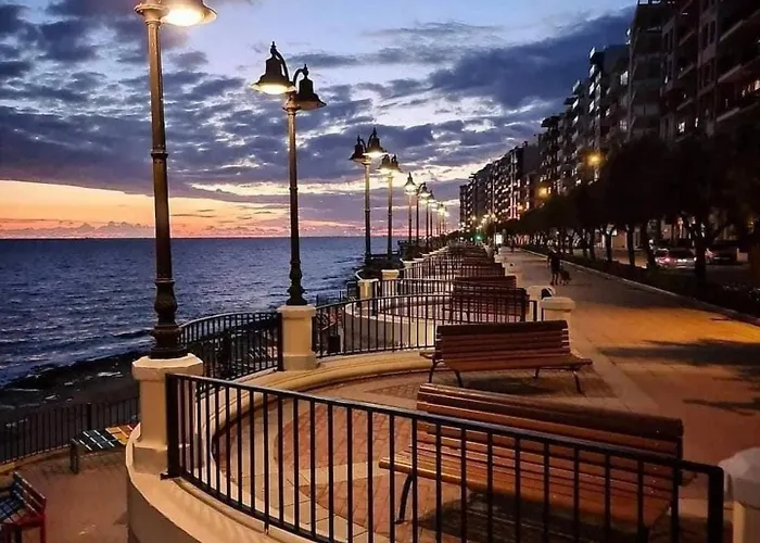 Apartamento Depiro Point Deluxe - Modern, Designer 2 Minutes Away From Popular Seafront *